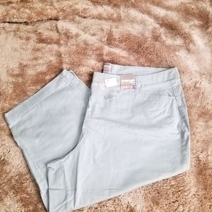 Avenue Chinos Capri